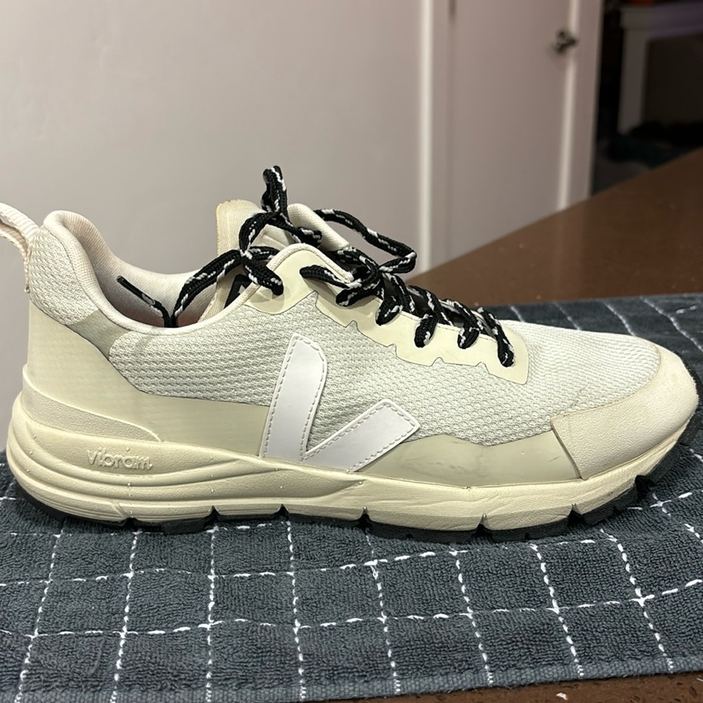 Veja Vibram 9 Women’s Shoe